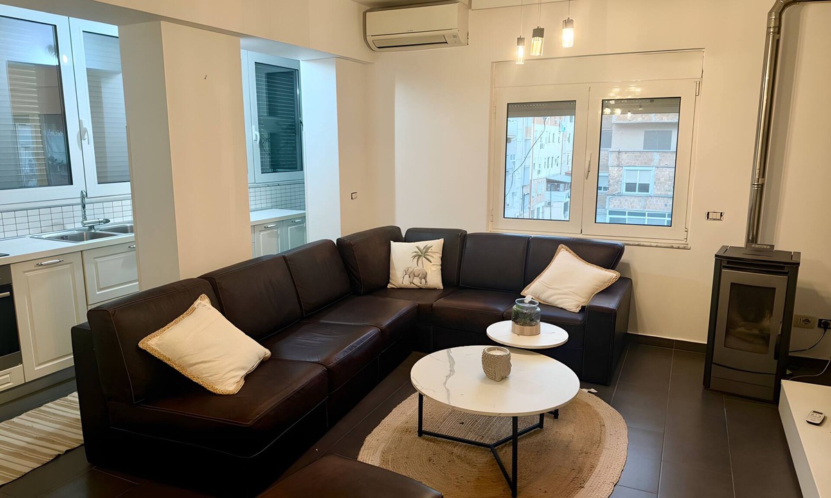 Durres Apartment | Cozy 2-bedroom apartment in center Durres