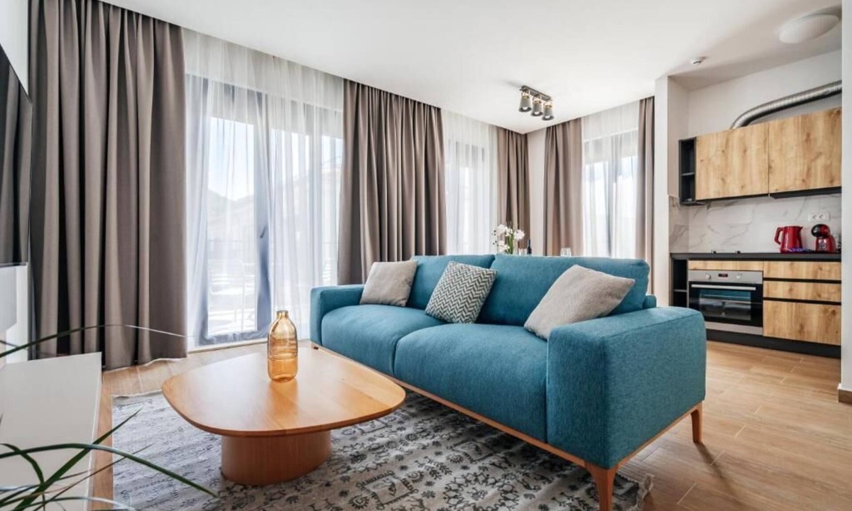 Risan Apartment | Cozy 2-bedroom apartment in charming Risan with AC