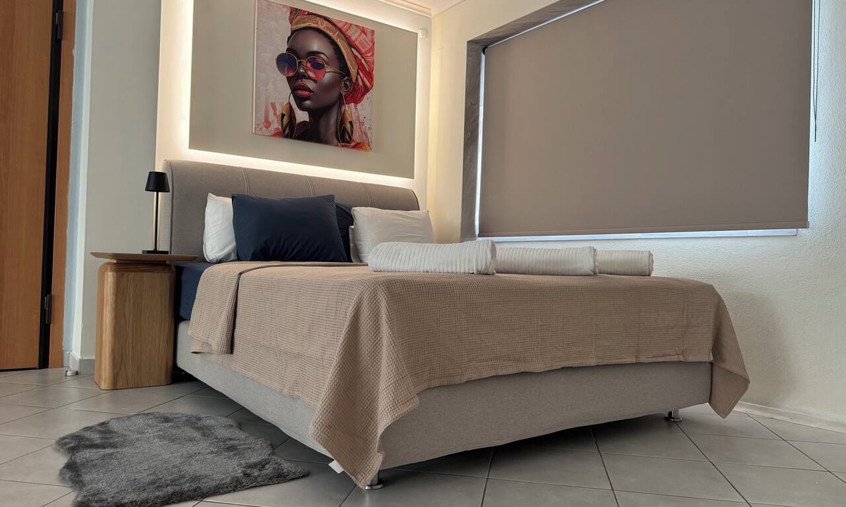 Agios Pavlos Apartment | Cozy apartment, with a park view near the fair, Rotunda, and historic sites.