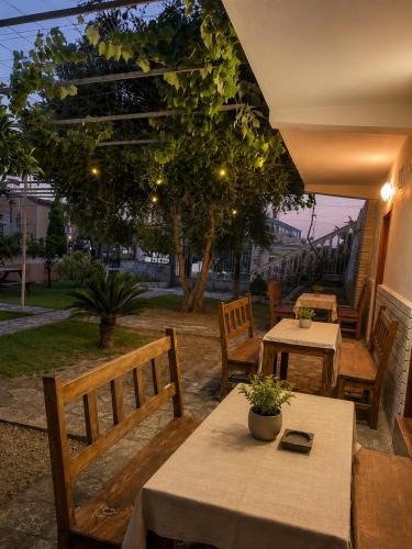 Shkembi i Kavajes House | Cozy Family Apartment Near the Beach
