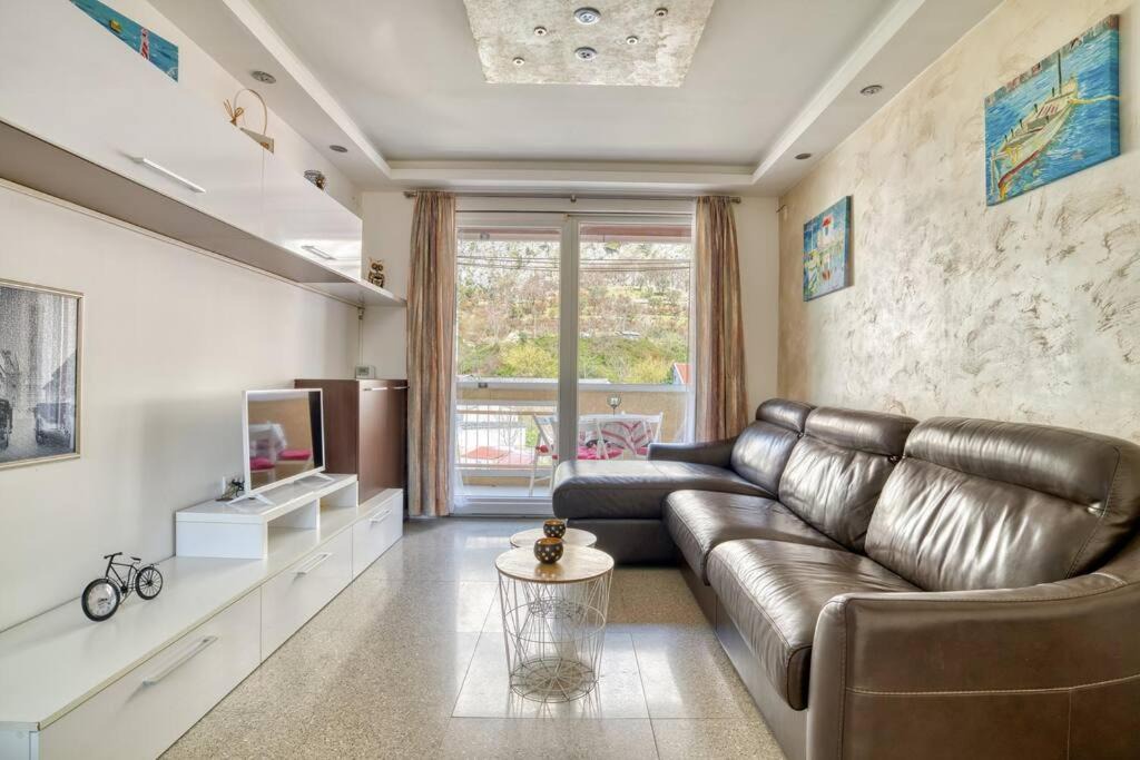 Kotor Apartment | Cozy Nest Apartment- Central and Seaboard with Elevator
