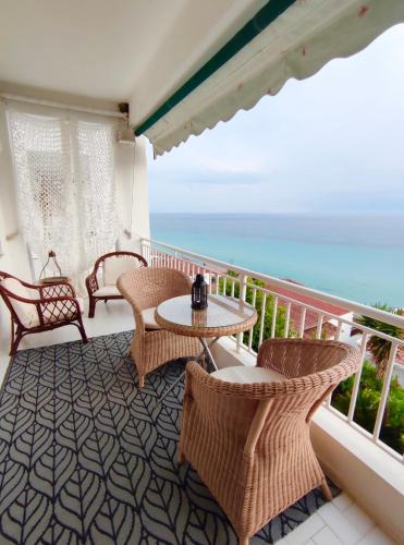 Siviri Apartment | Cozy Seaview Apartment