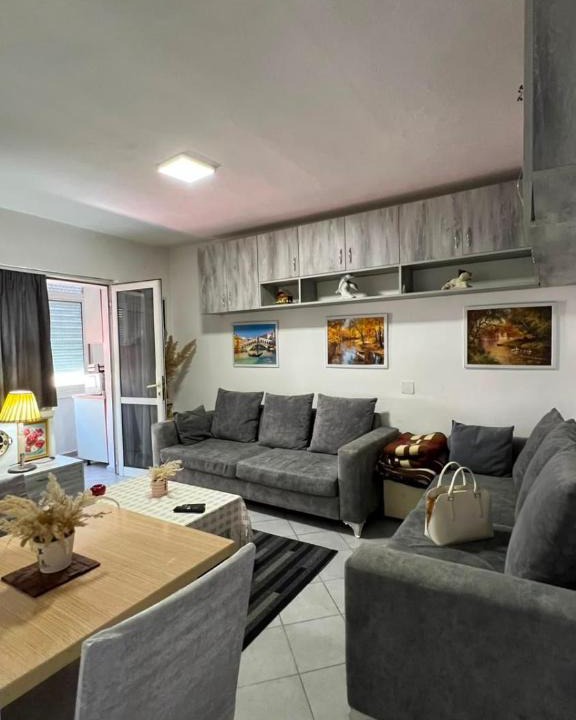 Tirana Apartment | Cozzy Cottage
