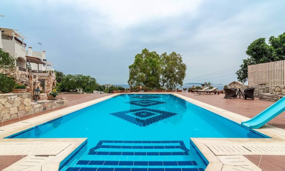 Malevizi Villa | Cretan BioSuites: Cretan house with stunning seaview