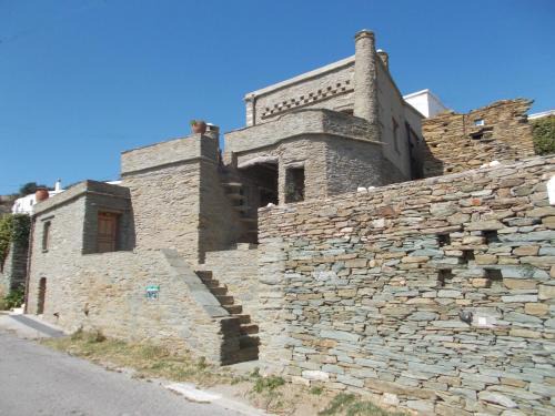 Pitrofos House | Cyclades Olive Museum's Guest House