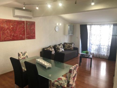Babin do Apartment | D&D Budva