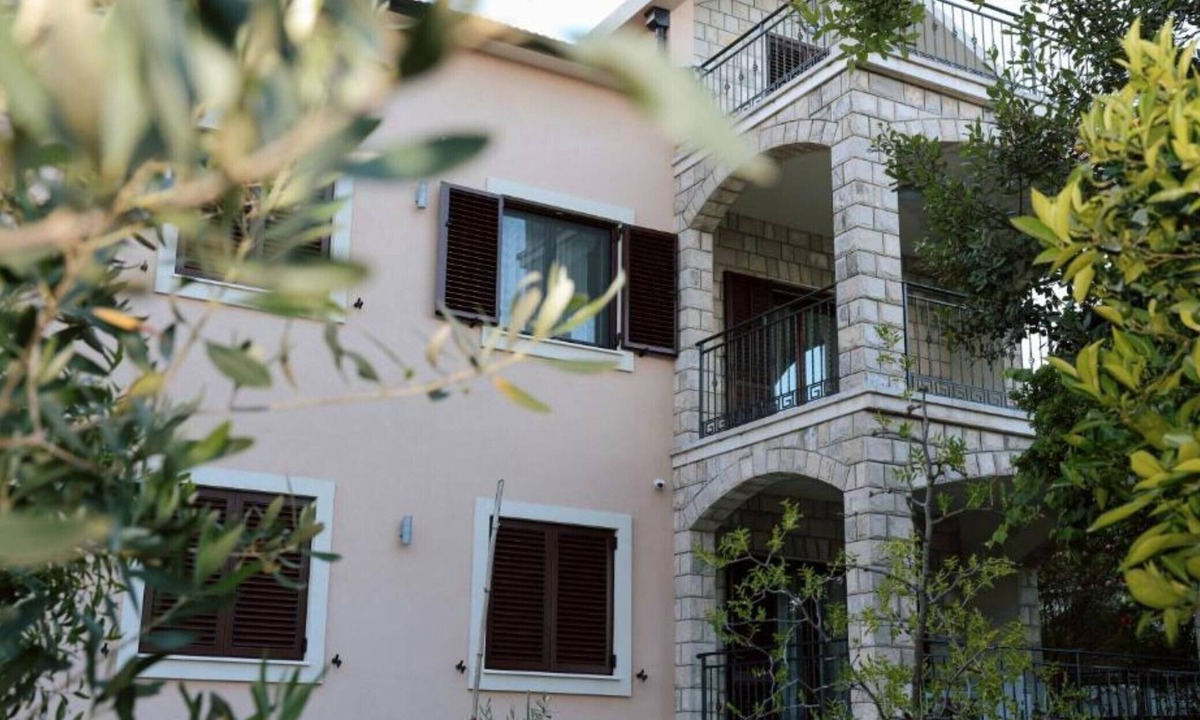 Bijela Apartment | Deluxe One Bedroom Apartment with Balcony