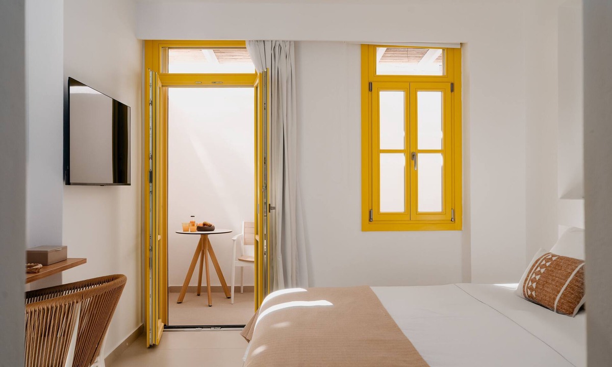 Psathi House | Deluxe Suite with Private Pool
