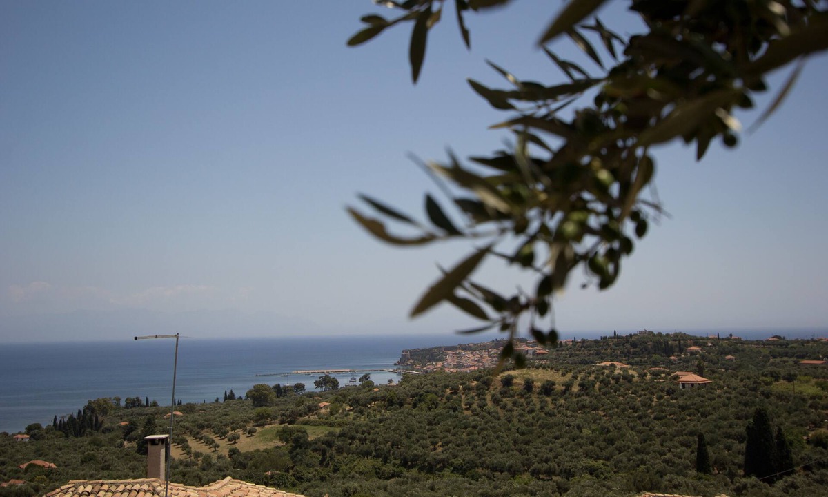 Pylos-Nestoras House | DIMITRA (no 4). vacation villa in Koroni of Messinia with sea view!