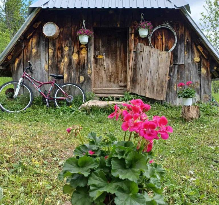 Montenegro Ski Chalet | Djedova koliba