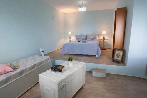 Ano Meria Apartment | Dreamy View in Folegandros