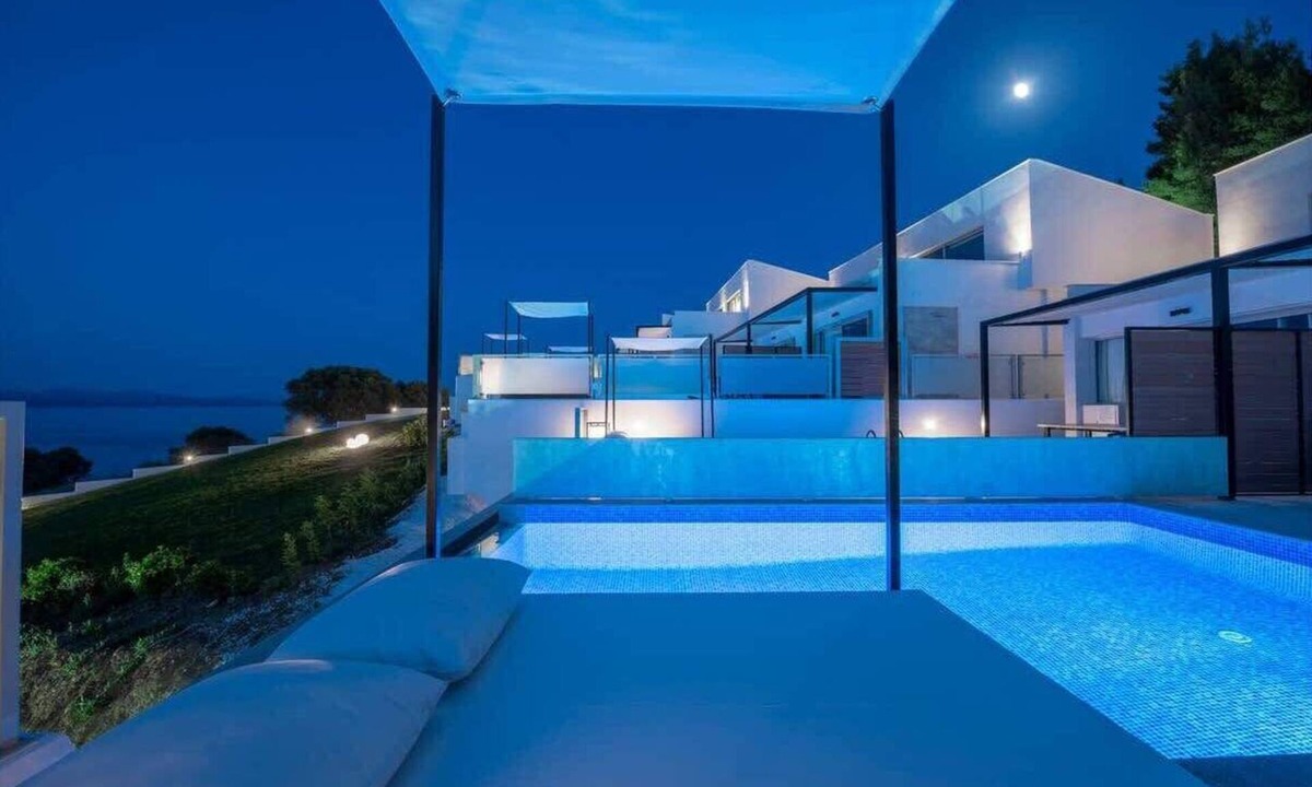 Kassandra Apartment | Duplex Suite w/Heated Pool & Sea View