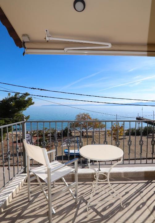 Gialtra House | East & West Seaside Apartments