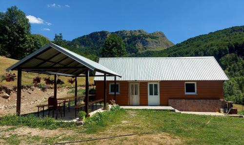 Savnik Bed & Breakfast | Eco Guesthouse Somina