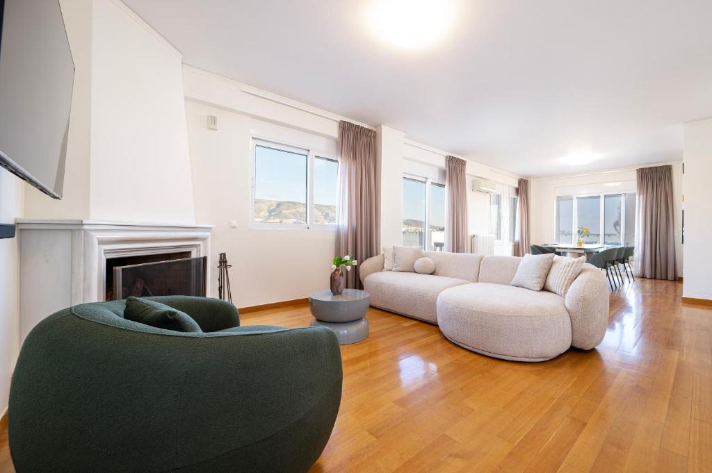 Makrigianni Apartment | Elegant Skyline Penthouse Acropolis View 3BR 2BA