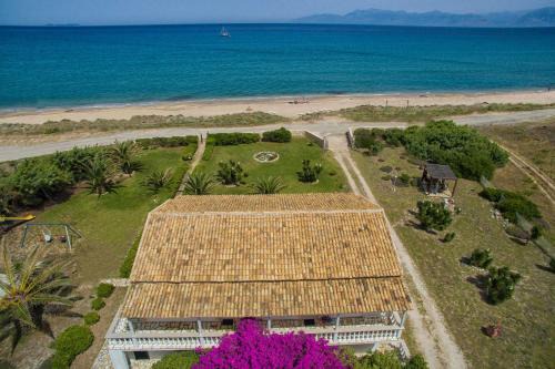 Almiros Beach House | Elli Beach Apartments and Studios