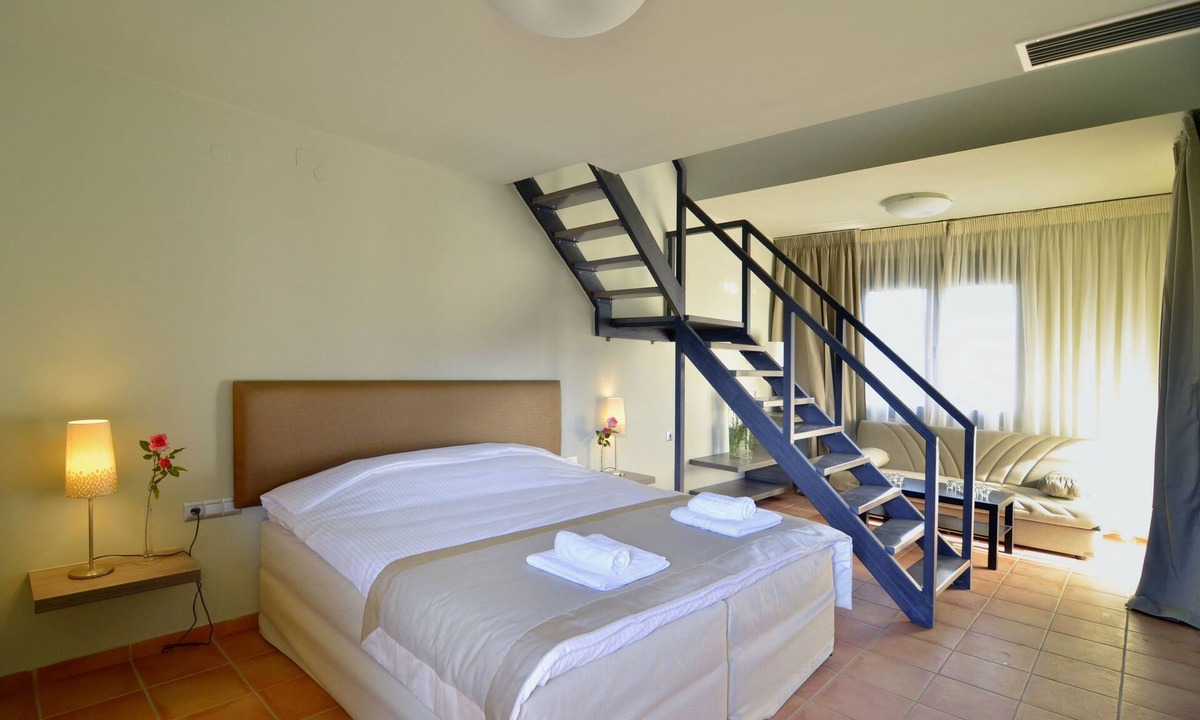 Ioannina Hotel | Ellopia Point Hotel