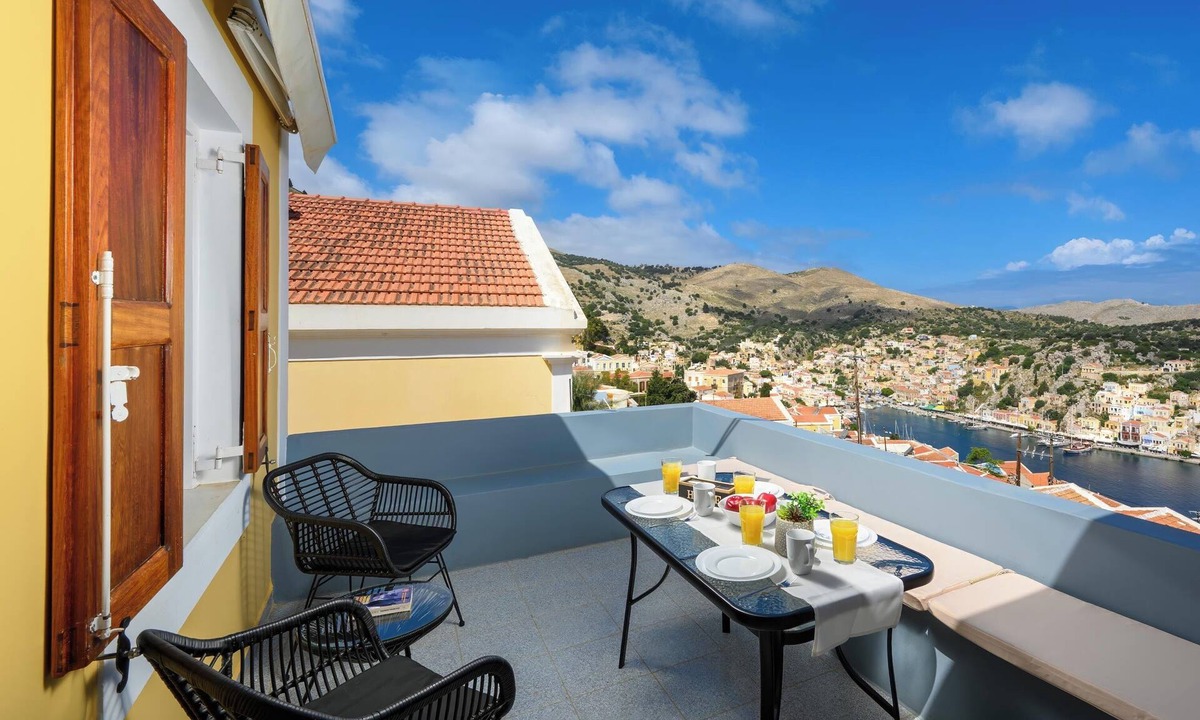 Symi Apartment | Elpidas Apartments in Symi