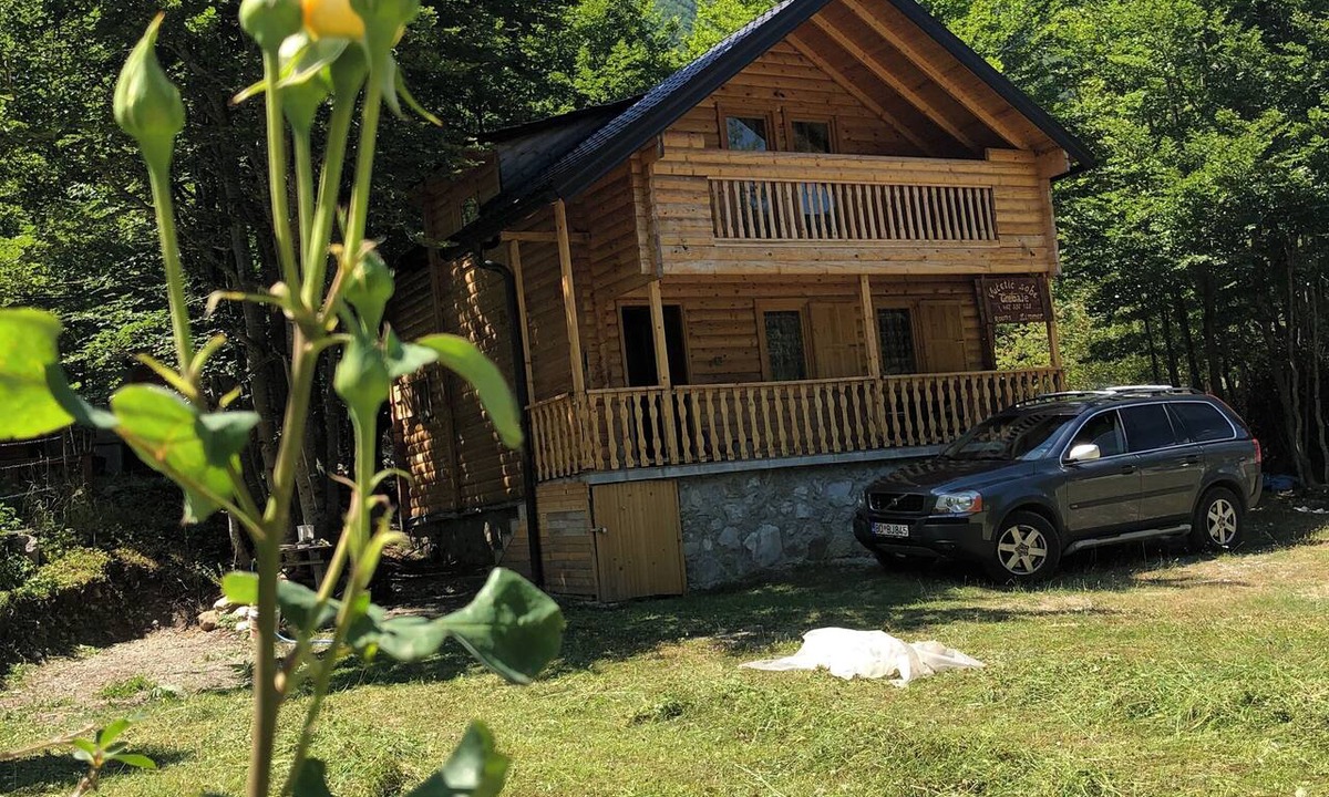 Downtown Cottage | Enchanting 3-bedroom cottage in National Park Prokletije in Montenegro