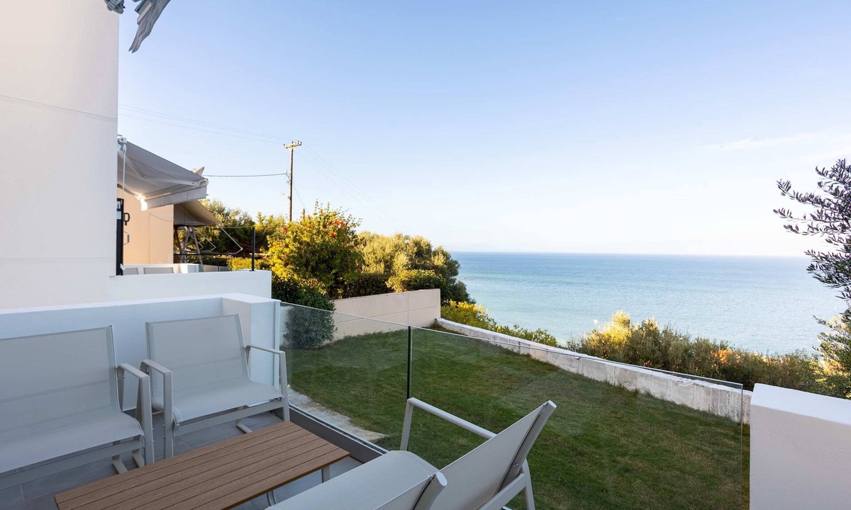 Koroni Apartment | Eneos Boutique Residence - Koroni Garden Gem