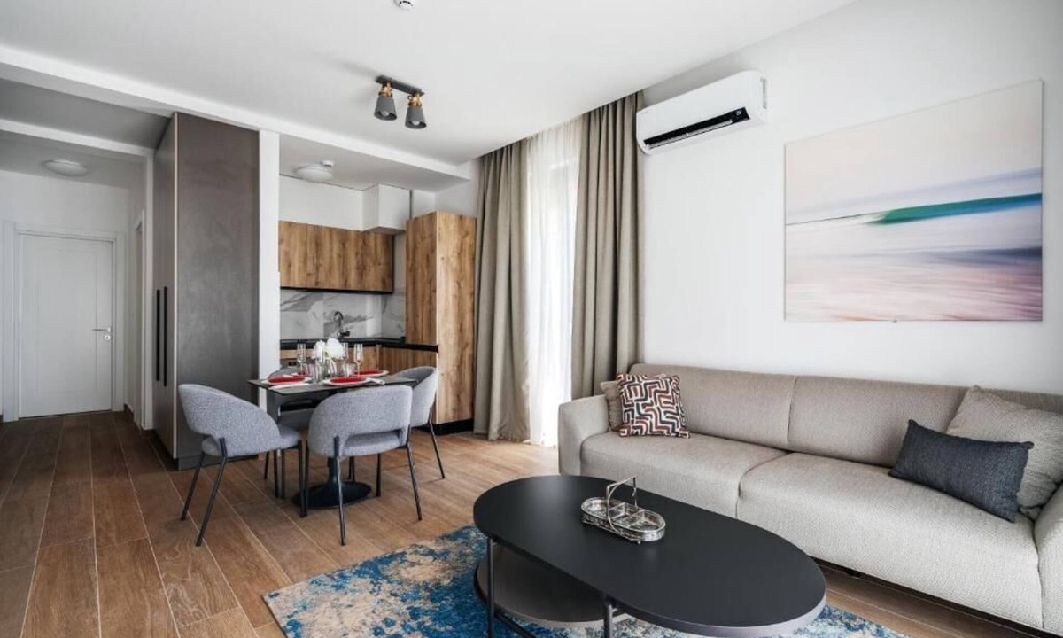 Risan Apartment | Enjoyable apartment with AC in charming Risan