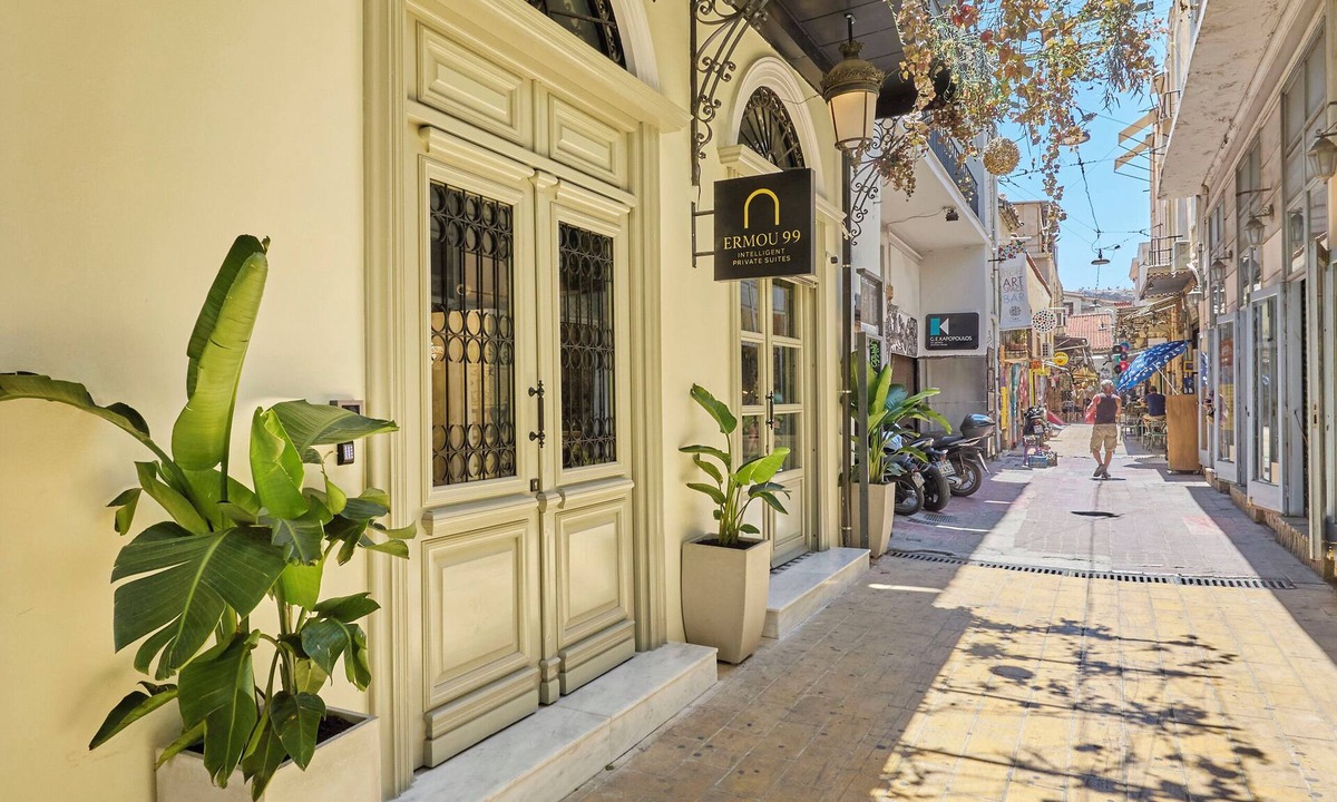 Monastiraki House | Ermou 99 Intelligent Private Suites