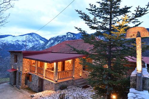 Synikia Mesi Trikalon House | Erofili