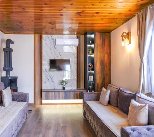 Pricelje Villa | Ethno Village & Winery Vuk