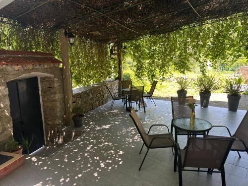 Grahovo House | Etno village Mihailovic