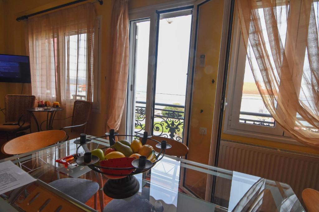 Ireon Apartment | Evaggelia's Seaside Boutique Apartment