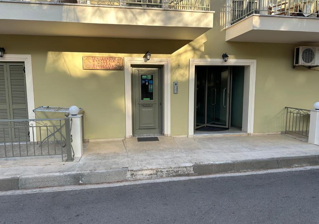 Agia Efimia Apartment | Evangelia