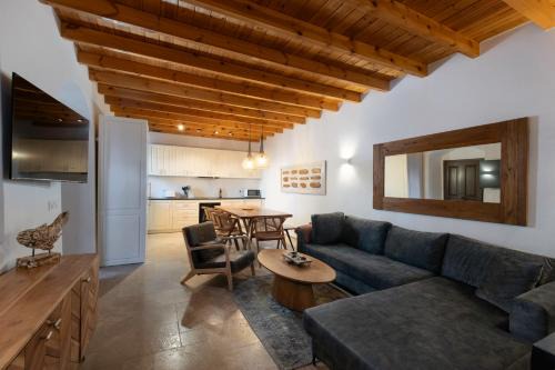 Lindos Villa | Exclusive Villa, central Lindos, private residence with stunning views of the Acropolis!