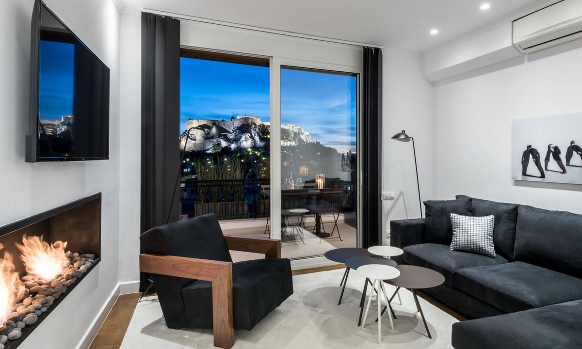 Plaka Apartment | Executive 2 bdr Suite in Plaka - Acropolis View