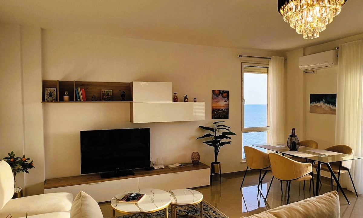 Durres Apartment | Experience a fantastic stay at Dolce Vita apartment, right next to the beach!