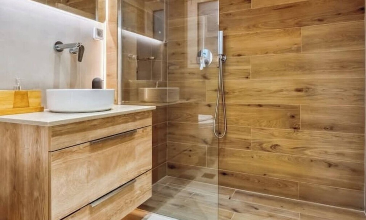 Metaxourgio Apartment | Experience Elegant City Living