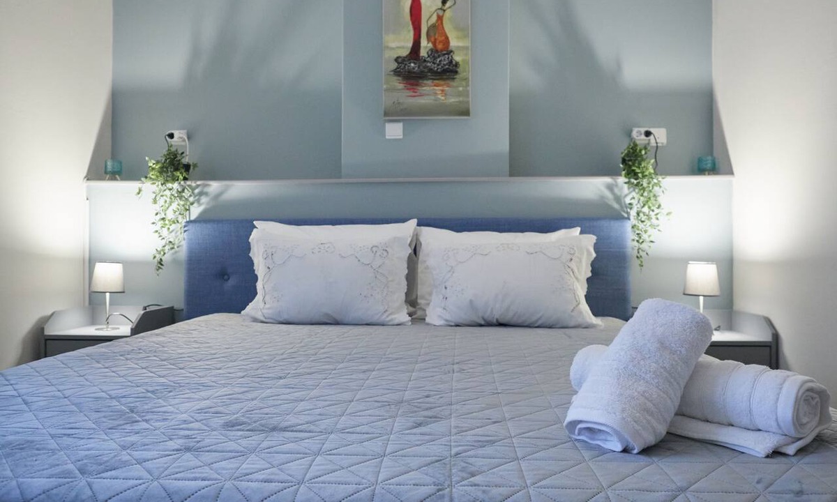 Anatolikos Sinikismos Apartment | Experience relaxed coastal living