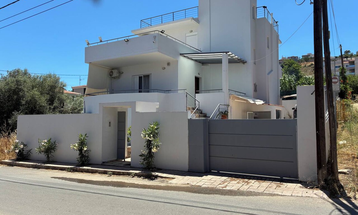 Saronikos Apartment | Fabulous 2-bedroom apartment with AC in Kalivia Thorikou