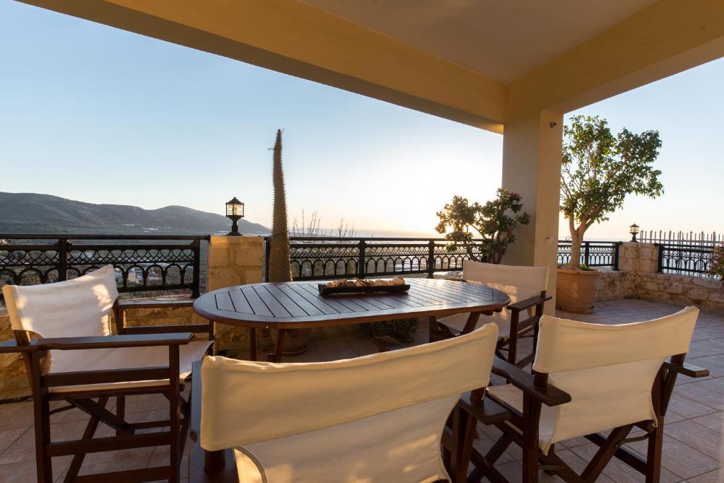 Zerviana House | Falasarna's Sunset Home