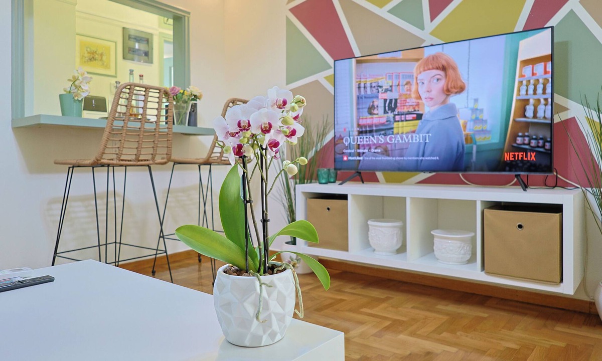Palaio Faliro Apartment | Faliron Urban Retreat
