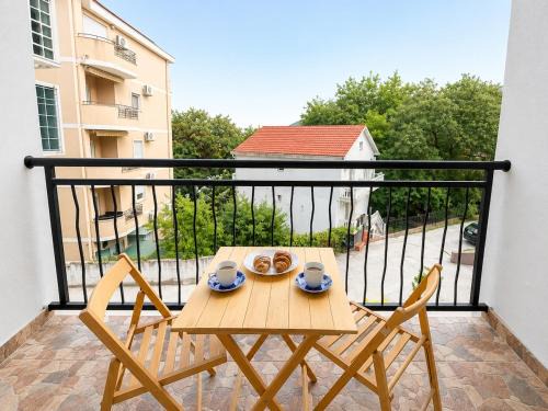 Podmaine Apartment | Family Apartment Free Parking Self Check-in