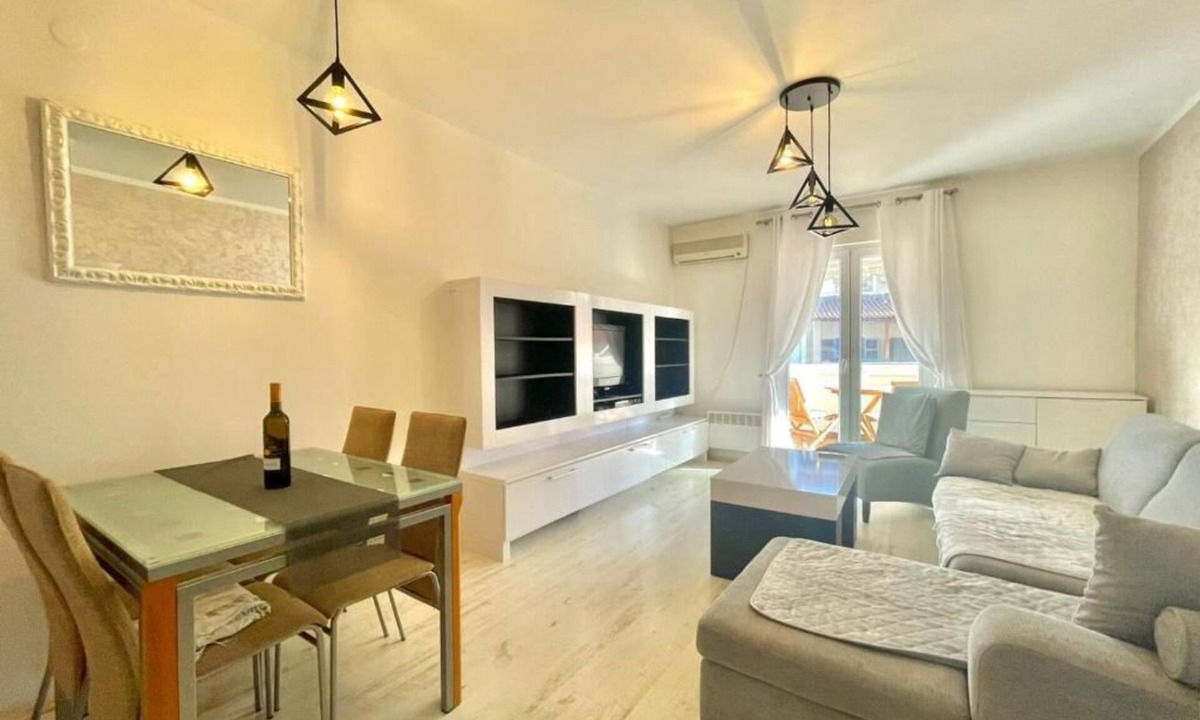Babilonija Apartment | Family Apartment Garden View
