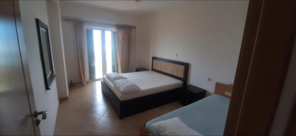 Sarande Apartment | Family apartment with sea view 9