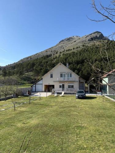 Njegusi House | Family house on the mountain - Krstac, Njegusi