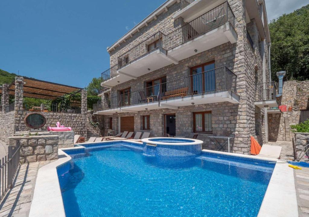 Podostrog Apartment | Family Retreat Bozovic