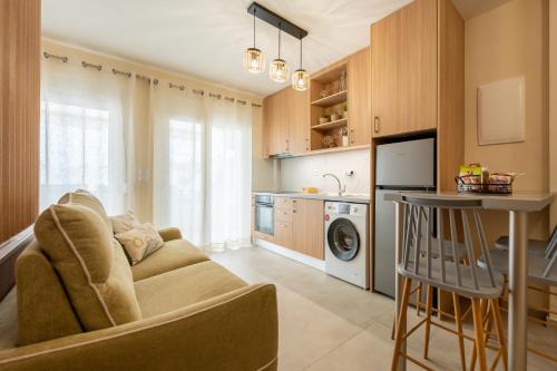 Polichrono Apartment | Fenia's Studio
