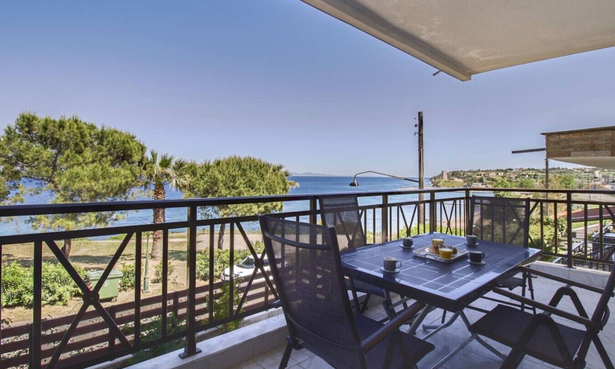 Nea Fokaia Apartment | Filia Apartment Afroditi by RentalsPro