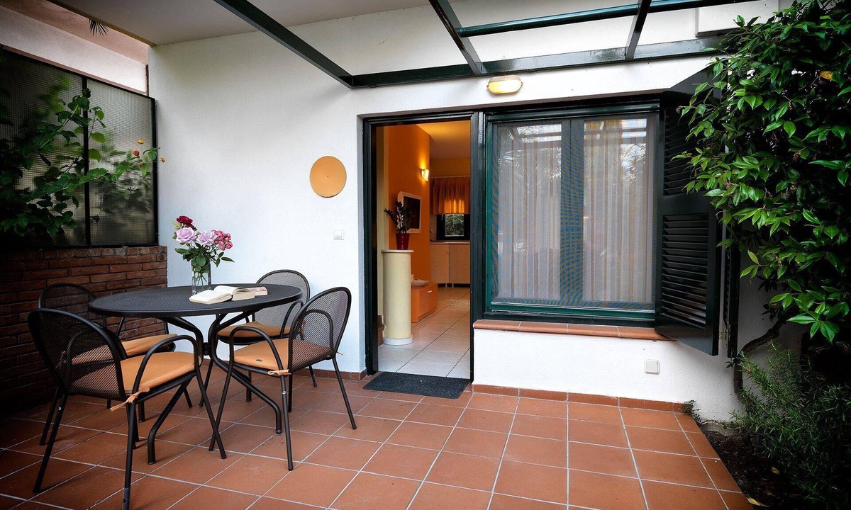 Afytos Apartment | Flat "Elia" mit Terrasse