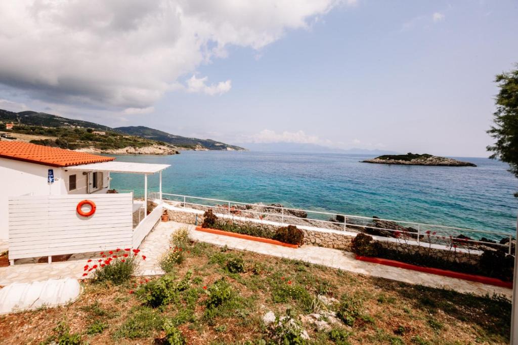 Elation House | Floreika Studio By The Sea