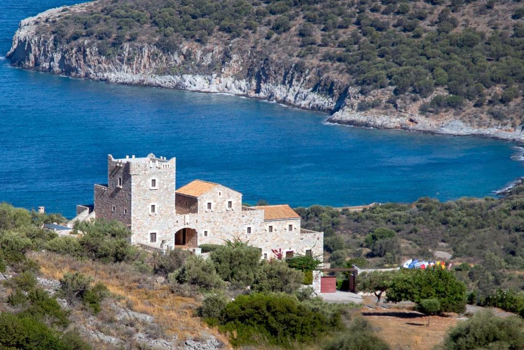 Omales House | Focalion Castle Luxury Suites