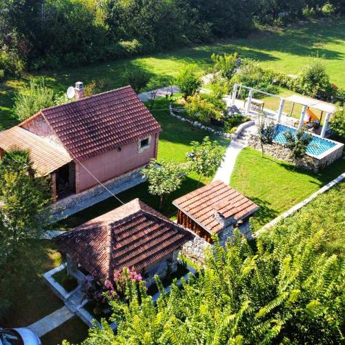 Cetinje Municipality House | Forest Home